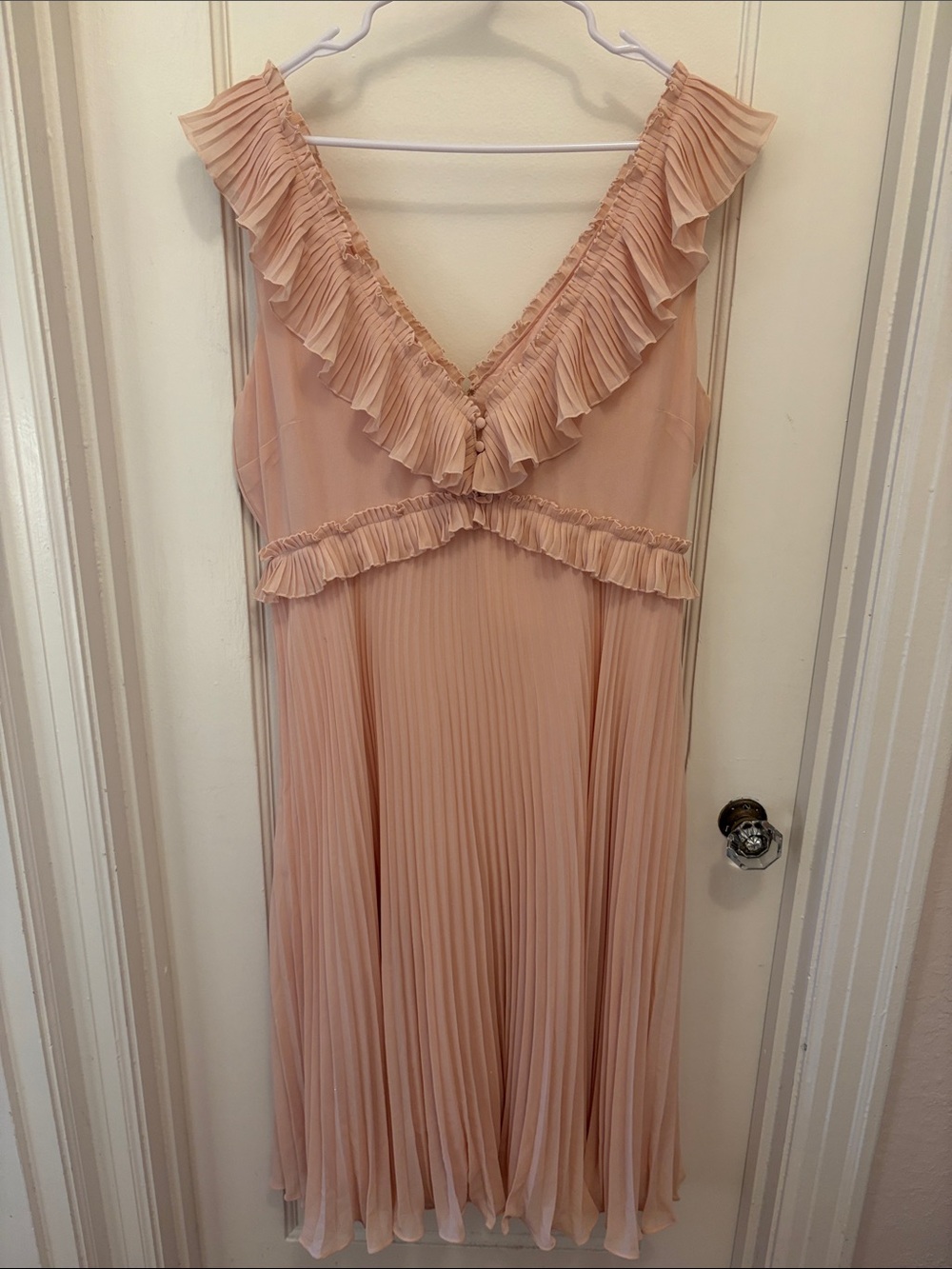 Sezane pleated blush sleeveless dress